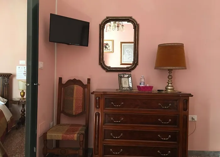 Palazzo Migliani לינה וארוחת בוקר 3*